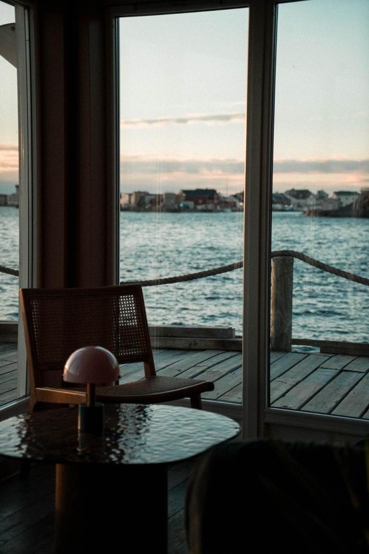 Skata Boutique Hotel Henningsvaer Exterior foto
